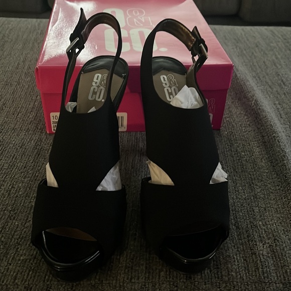 Open toe heels - Picture 2 of 4